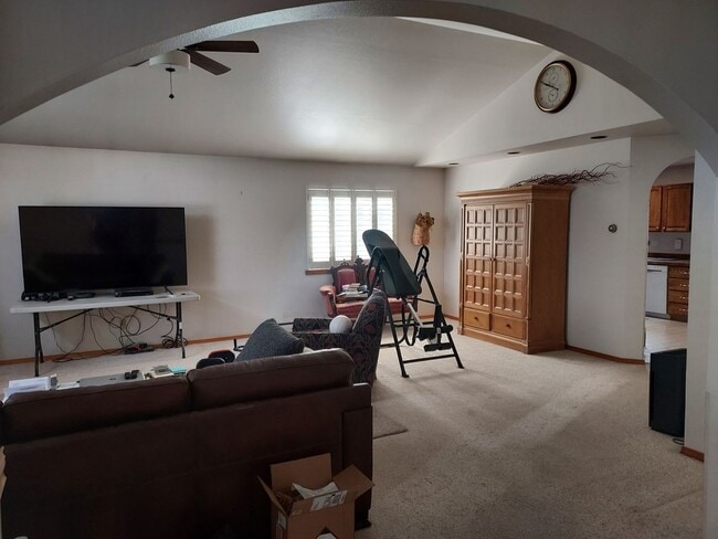 Foto del edificio - 3 Bed 2 Bath home in Manhattan