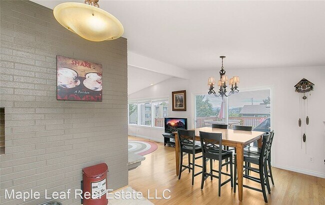 Building Photo - 6 br, 3 bath House - 3509 NE 148th St