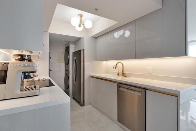 Building Photo - 90 Alton Rd