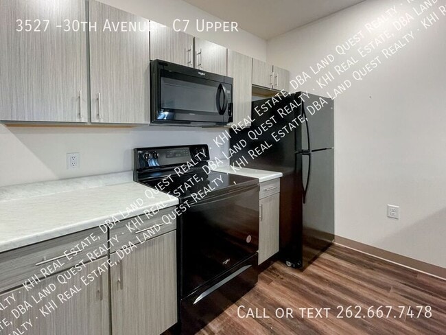 Building Photo - 3527 -30th Avenue-C7 Upper