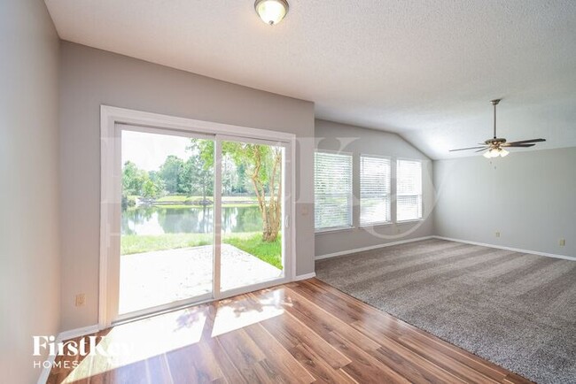 Foto del edificio - 1080 Meadow Pointe Ct