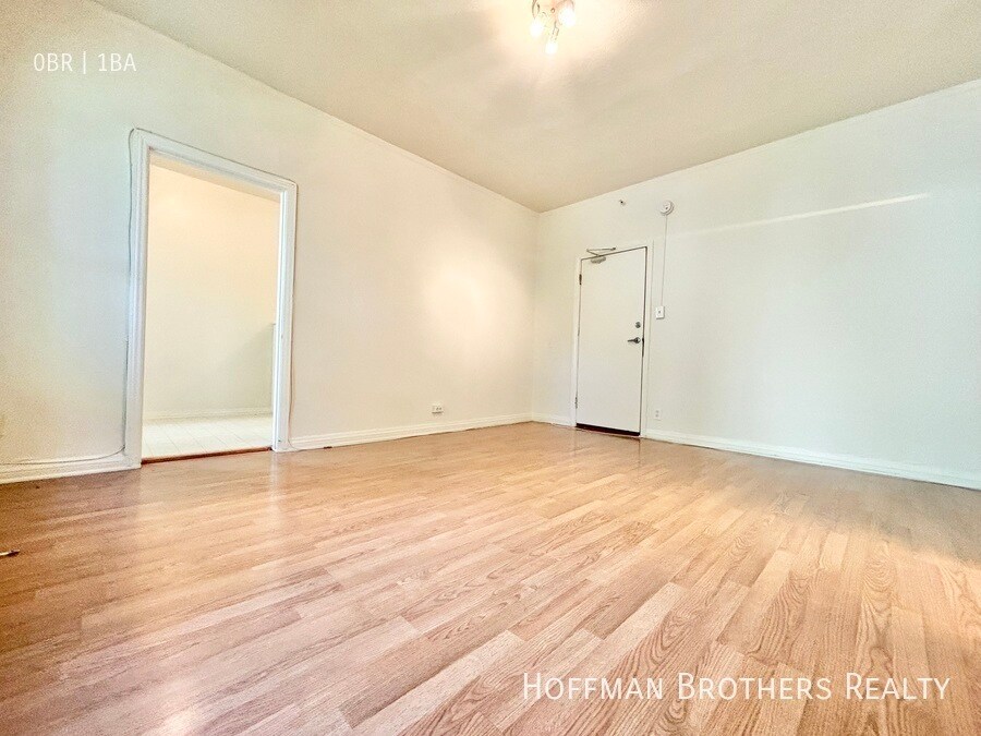 Foto principal - 836 Sanborn Ave