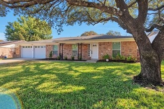 Building Photo - 2144 Mountainview Dr