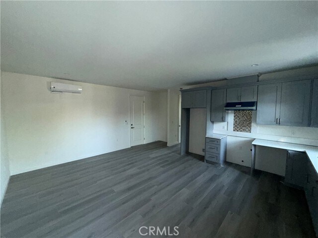 Foto del edificio - 317 N Shamrock Ave