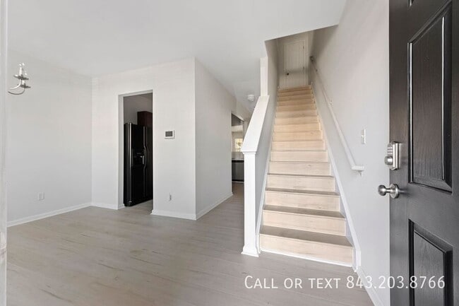 Building Photo - 149 Woodward Rd