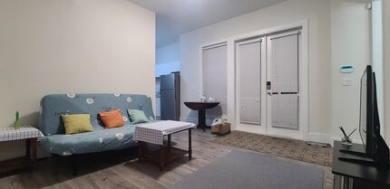 Building Photo - 16777 16A Av