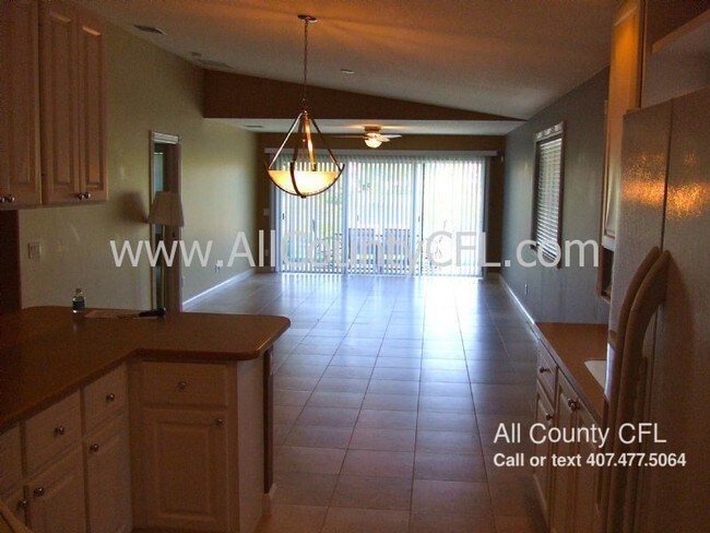 Building Photo - 11866 Delfina Ln