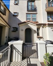 Building Photo - 7025 Vining St