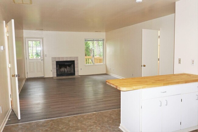 Foto del edificio - 103 Westerly Ave