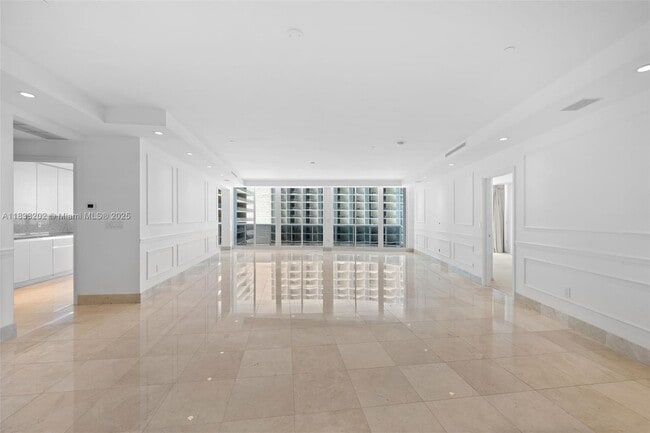 Building Photo - 9601 Collins Ave