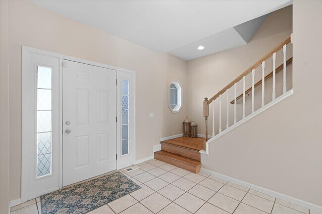 Building Photo - 2707 Pine Valley Dr