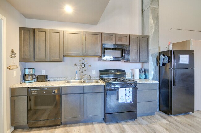 Foto del edificio - 800 Oak St