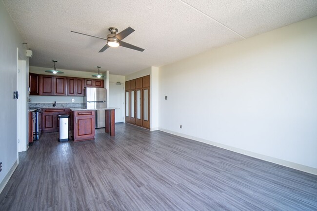 Foto del edificio - 1BD/1BA CONDO in Aiea at Pearl Regency