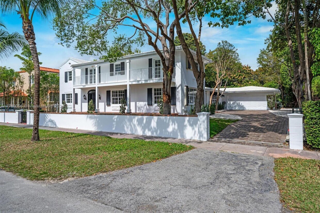 Foto principal - 1457 Certosa Ave