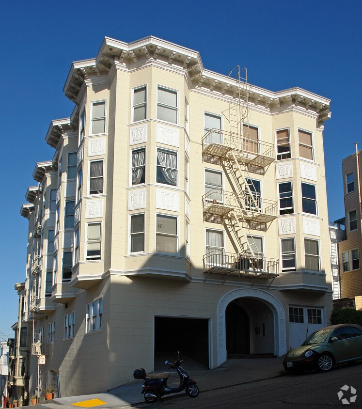Primary Photo - 1635 Jones St