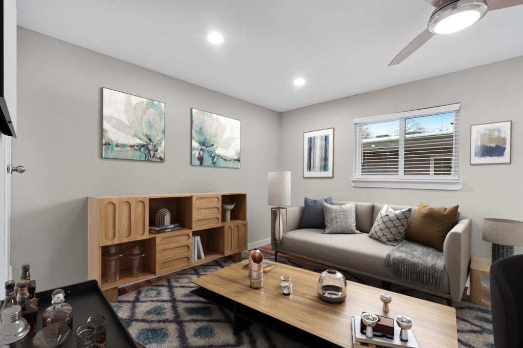 Foto principal - 1211 W 8th St