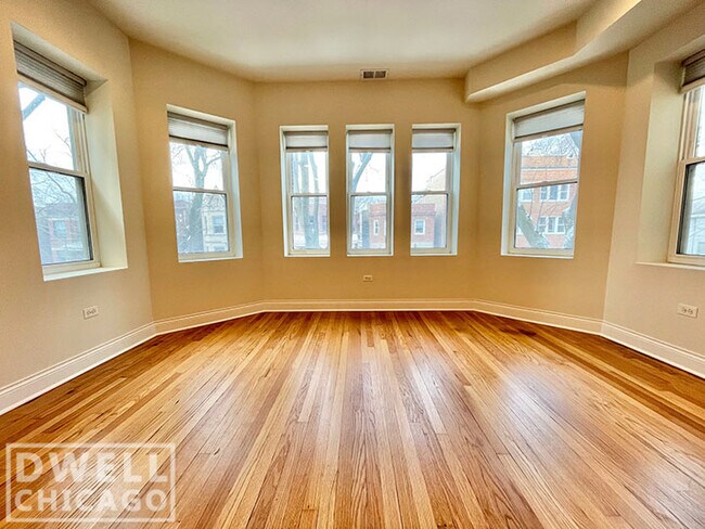 Foto del edificio - 6453 N Newgard Ave