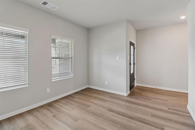 Foto del edificio - 612 Marigold Hl Wy