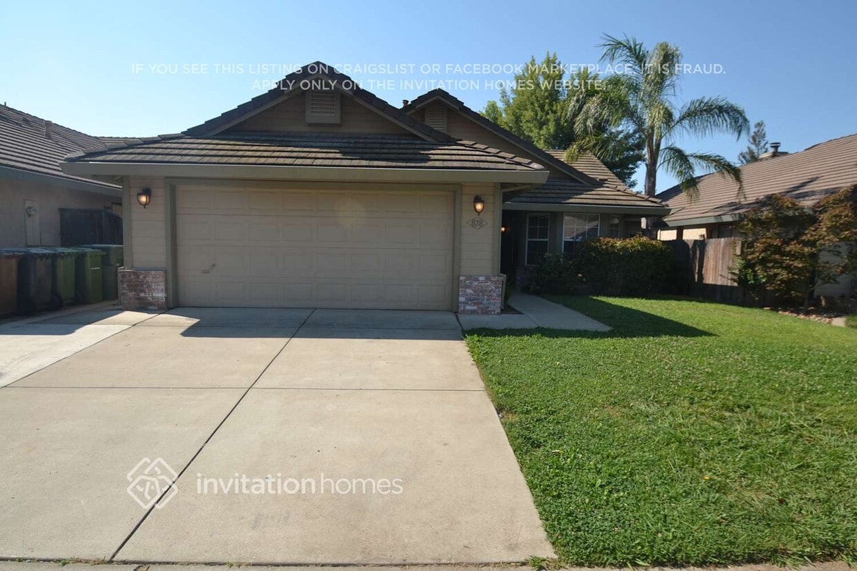 Primary Photo - 878 Cedar Canyon Cir