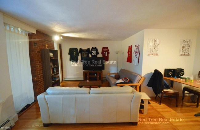 Building Photo - 1 br, 1 bath Apartment - 19 South St Apt 2