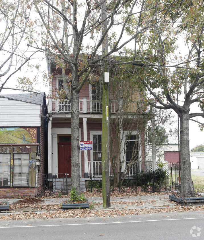 Building Photo - 1306 Magazine St