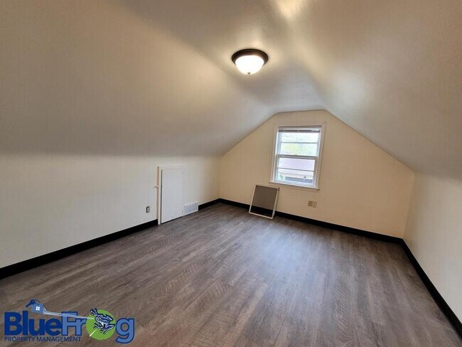 Foto del edificio - 1149 Spence St