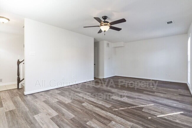 Building Photo - 4529 Canary Ct