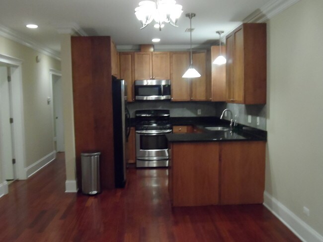 Building Photo - 3543 N Narragansett Ave
