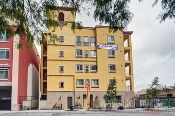 Building Photo - 366 W 8th St