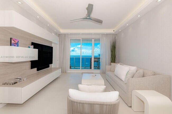 Foto del edificio - 2301 Collins Ave