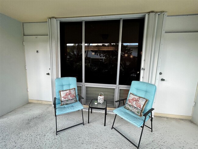 Foto del edificio - 4630 Poinciana St