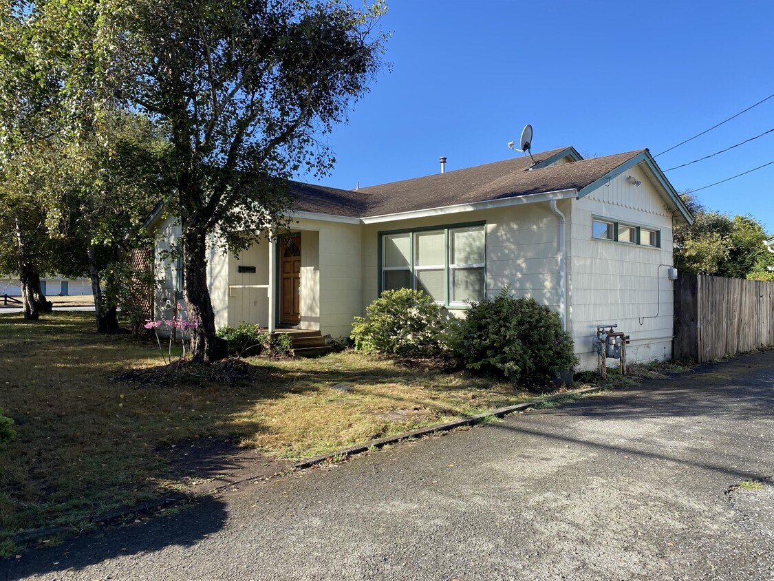 2020 McKinleyville Ave, McKinleyville, CA 95519 House Rental in McKinleyville, CA