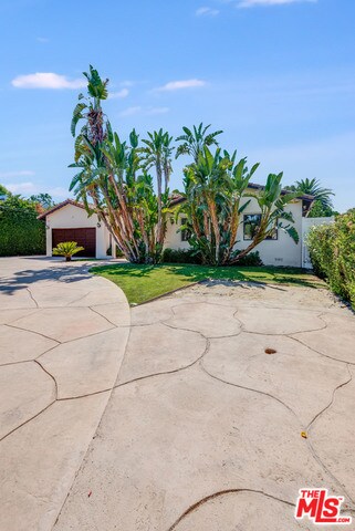Building Photo - 5663 Jumilla Ave