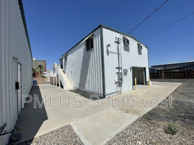 Foto del edificio - 210 Moser Ave