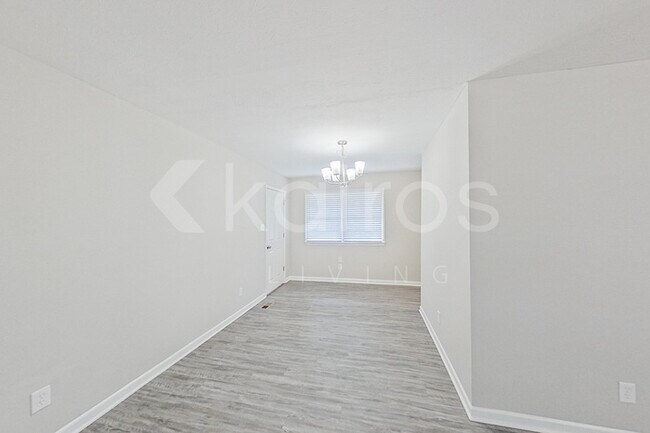 Foto del edificio - 6537 St Louis St