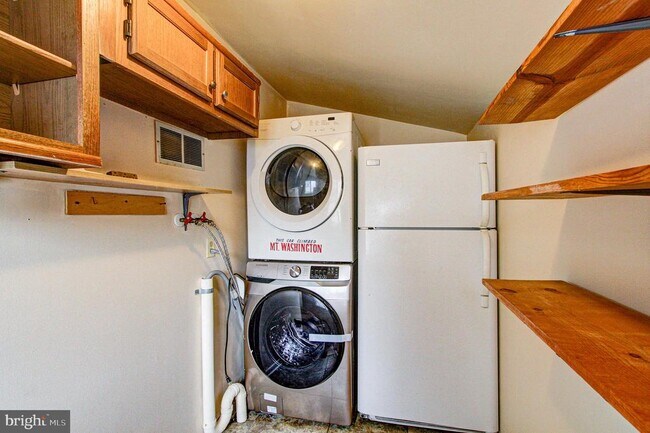 Foto del edificio - 71-6 Holly Dr