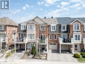 Building Photo - 63 Mendelssohn St