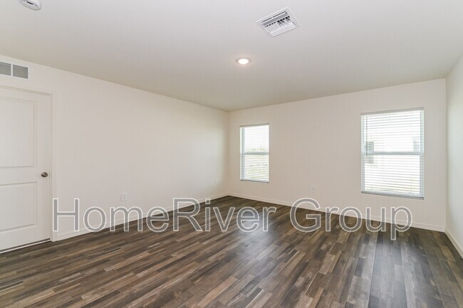 Foto del edificio - 3817 NW 41st St