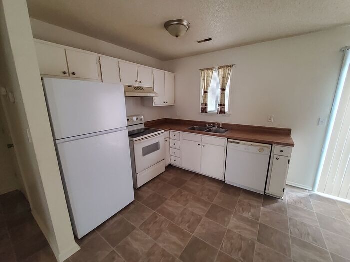 Spacious apartment Spindale House Rental in Spindale, NC