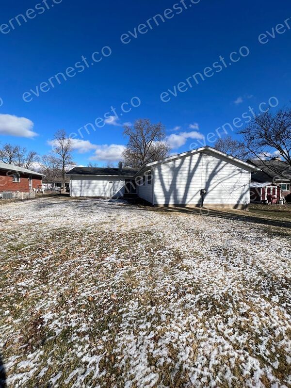 Foto del edificio - 1371 Sherwood Forest Dr