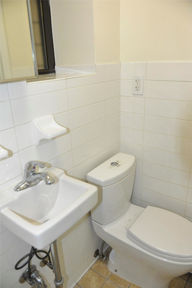 Foto del edificio - 152 W 124th St