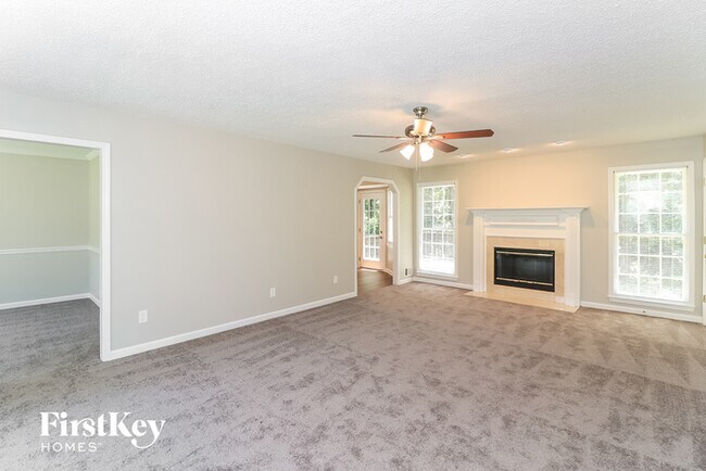Foto del edificio - 581 Stratford Dr