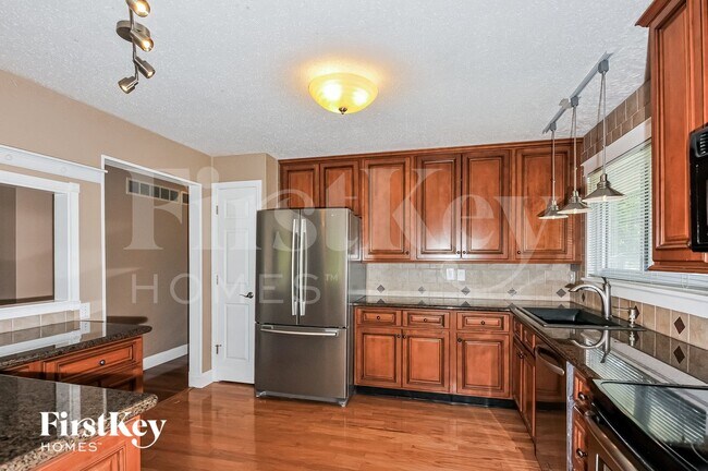 Foto del edificio - 12207 Turkey Creek Ct