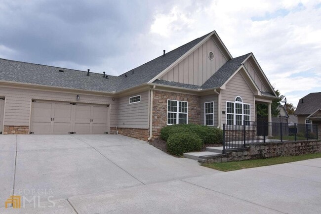Building Photo - 272 Glens Loop