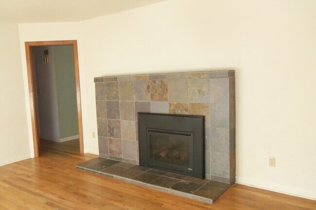Foto del edificio - 1210 NW Spring St