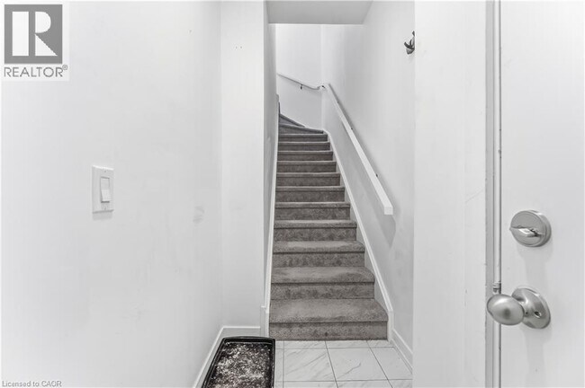 Photo du bâtiment - 3062 SIXTH Line Unit# 342