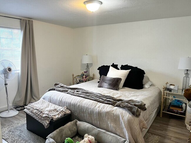 Foto del edificio - 1416 Rutherford Avenue