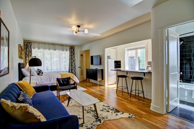 Foto del edificio - 45 W 11th Ave