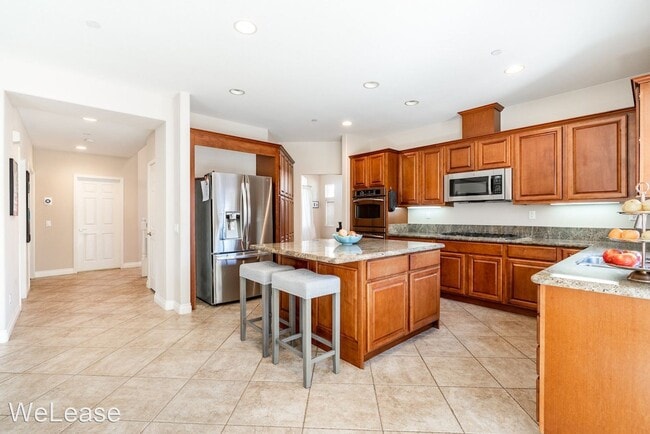 Building Photo - 5 br, 3 bath House - 2071 Sole Glen