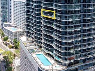 Building Photo - 1000 Brickell Plaza